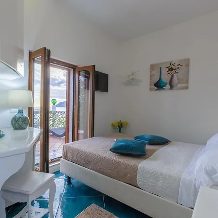 לינה וארוחת בוקר Residenza Celeste סלרנו